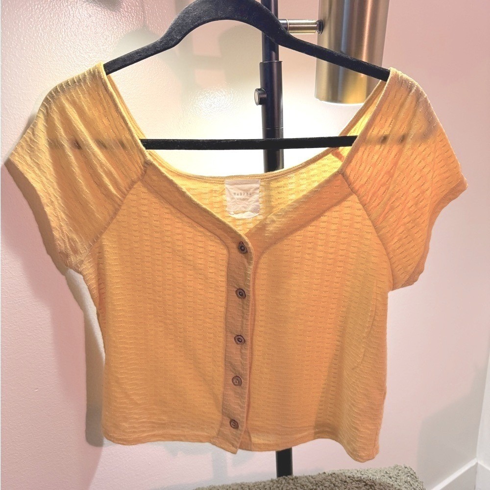 Harper baseball‎ tee soft yellow super feminine easy wear jeans top everyday Med